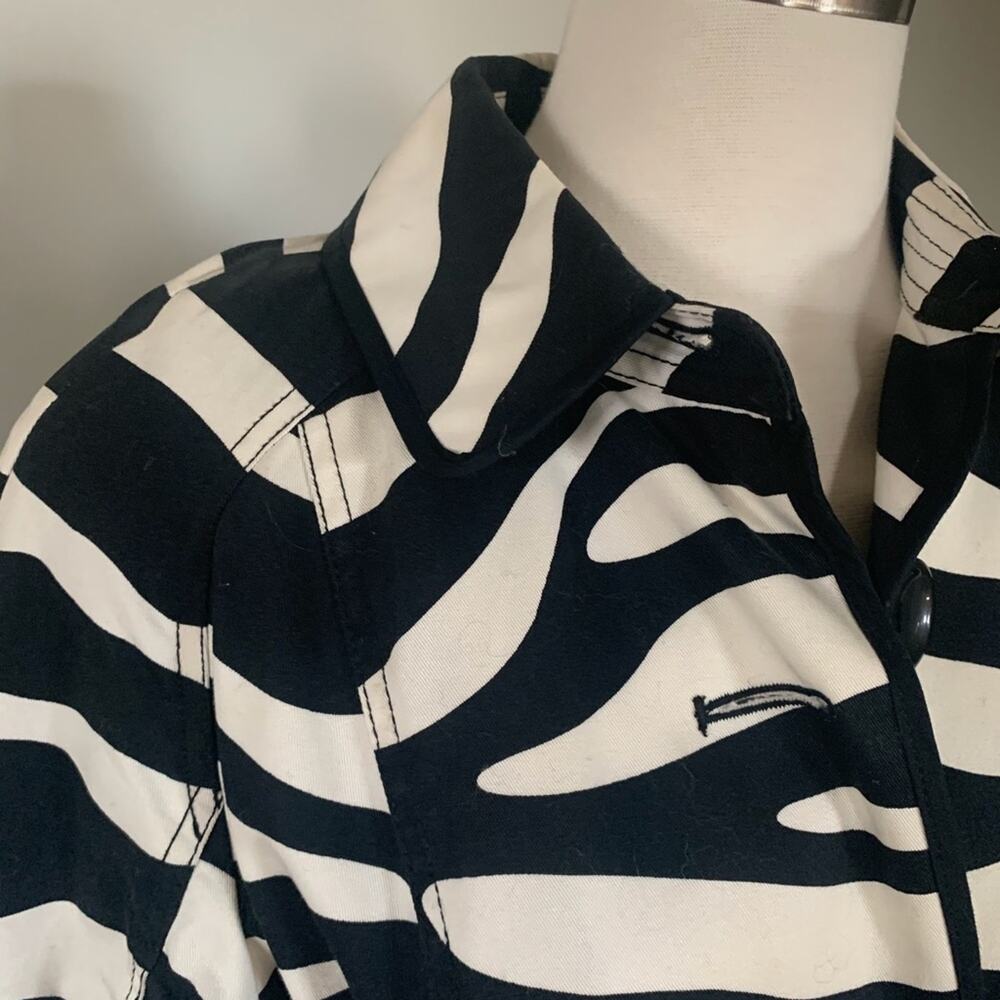 Worn Once Zebra / Animal Belted Rain Trench Coat  Women’s Medium - Picture 5 of 8